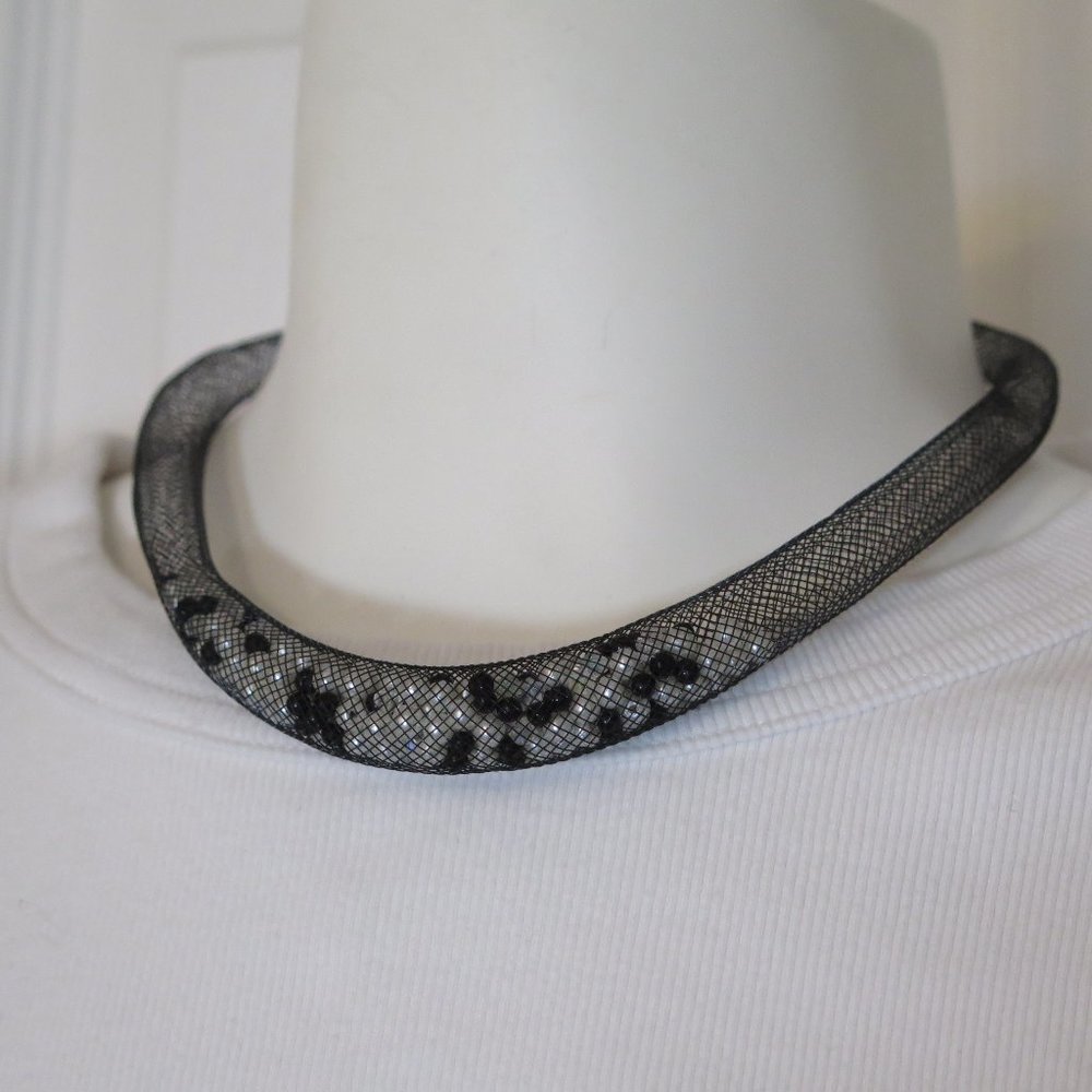 TUBULAR BEADED NECKLACE
